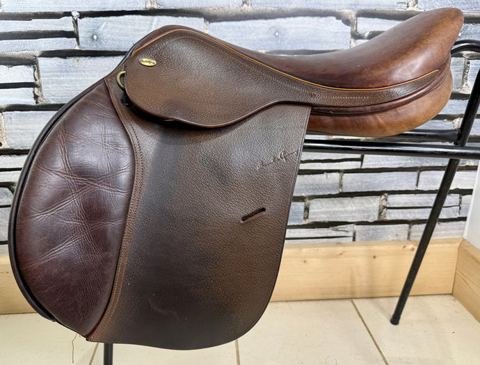 17 1/2” Medium Santa Cruz Jump Saddle - Brown