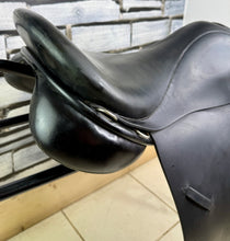 Load image into Gallery viewer, 17” MW-Wide Symmonds Designer GP/VSD Saddle - Black