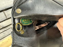 Load image into Gallery viewer, 17” Wide Ideal Classic GP Saddle - Black
