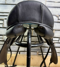 Load image into Gallery viewer, 17 1/2” MW Voltaire Adelaide Monoflap 2023 Dressage Saddle - Black