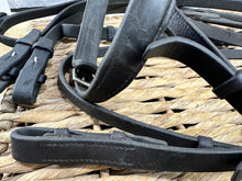 Load image into Gallery viewer, S/H Stubben Cavesson Bridle - Very Dark Havana - Full