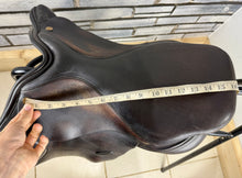 Load image into Gallery viewer, 16 1/2” XW PD Saddles/Spalding Jump Saddle - Brown