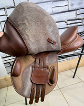 Load image into Gallery viewer, 16 1/2” MW/Changeable Gullet Wintec Jump Saddle - Tan
