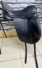 Load image into Gallery viewer, 17 1/2” MN Albion Ultima Dressage Saddle - Black