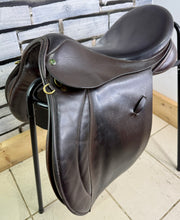 Load image into Gallery viewer, 17” Wide Farrington/Shires GP Saddle - Brown