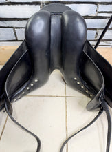 Load image into Gallery viewer, 17” XW Albion Spanish Riding School Classical Ultima Dressage Saddle -Upswept Panel- Extra Wide - Black