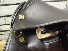 Load image into Gallery viewer, 14” Wide Barnsby English Pony Working Hunter/Show Saddle - Brown - Lead Rein Tiny Tot
