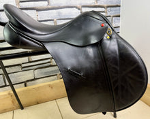 Load image into Gallery viewer, 17 1/2” MW Albion K2 GP Saddle - Black -Big Blocks- Mega Comfy