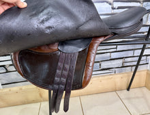Load image into Gallery viewer, 17” MN Paul Jones Full Tree Racing Saddle - Brown