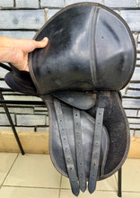 Load image into Gallery viewer, 16” XW Thorowgood Maxam Cob GP Saddle - Black