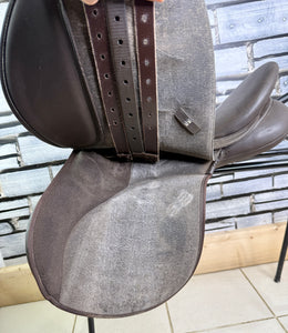 16 1/2” Wide/Changeable Gullet Wintec Pony GP Saddle - Brown
