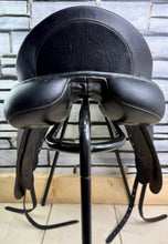 Load image into Gallery viewer, 17 1/2” MW LH Albion SLK Dressage Saddle - Black