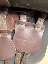 Load image into Gallery viewer, 17” MW/Changeable Gullet Wintec 500 VSD GP Saddle - Brown - Cair