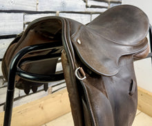 Load image into Gallery viewer, 15” Wide Champion English Pony WH/Show Saddle - Brown