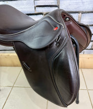 Load image into Gallery viewer, 16” M/Changeable Gullet Whitaker Barnsley Pony Jump Saddle - Brown