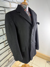 Load image into Gallery viewer, Gents Heavyweight Hunt Coat - Saddlemaster Black Frock Coat -Size 40- Wool &amp; Tattersall Check