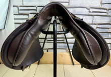 Load image into Gallery viewer, 17 1/2” Wide Barnsby GP Saddle - Brown