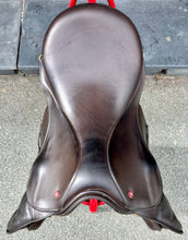Load image into Gallery viewer, 18” XW Jeffries Falcon Event Saddle - Brown
