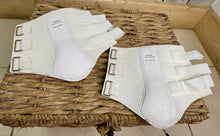 Load image into Gallery viewer, Gygax Super Lite Brushing Eco-Boots - Size 1/Small - White