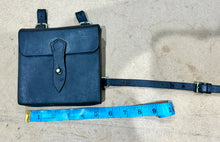 Load image into Gallery viewer, S/H Vintage English Leather Sandwich/Saddle Bag - Brown