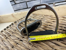 Load image into Gallery viewer, S/H 4 3/4” Traditional Hunting Stirrup Irons