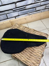 Load image into Gallery viewer, S/H Padded Fleece Racing Saddle Seat Saver - Black