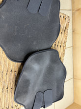 Load image into Gallery viewer, S/H N.E.W Cross Country Lite Boots - Medium Hind