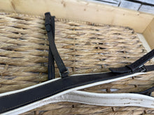 Load image into Gallery viewer, S/H English Padded Leather Breastplate/Breastgirth - Pony