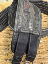 Load image into Gallery viewer, S/H 56” Thorowgood Waffle Elasticated Girth - Black