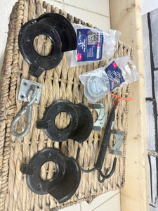 S/H Job lot - Bridle Racks, Tie Rings, Bucket Clip, Tool Holders