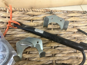 S/H Job lot - Bridle Racks, Tie Rings, Bucket Clip, Tool Holders