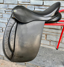 Load image into Gallery viewer, 17 1/2” Wide Oakfield Santana WH Saddle - Black