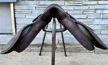 Load image into Gallery viewer, 15” Medium/MW Synthetic Pony GP Saddle - Black