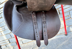 17” Changeable Gullet Wow Classique Jump Saddle - Brown