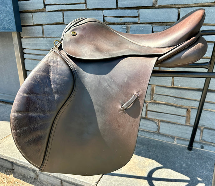 16 1/2” MW Saddlers Bench GP Saddle - Brown