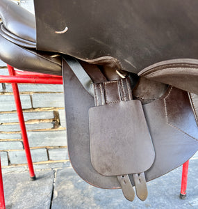 17” Changeable Gullet Wow Classique Jump Saddle - Brown