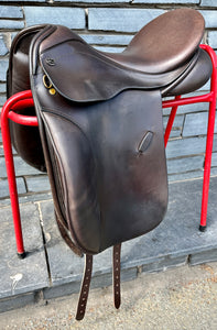 17 1/2” Medium Farrington Dressage Saddle - Brown
