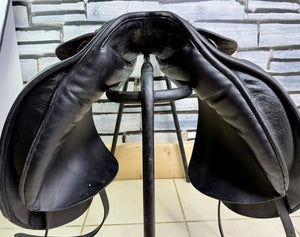 17” Wide Spalding Britanica Dressage Saddle - Black