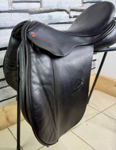 Load image into Gallery viewer, 17 1/2” Wide Albion K2 GP/VSD Saddle - Brown