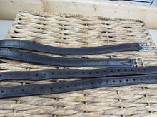 Load image into Gallery viewer, 60”/150cm Passier Hide Wrapped Non-Stretch Stirrup Leathers - Brown - Soft Leather