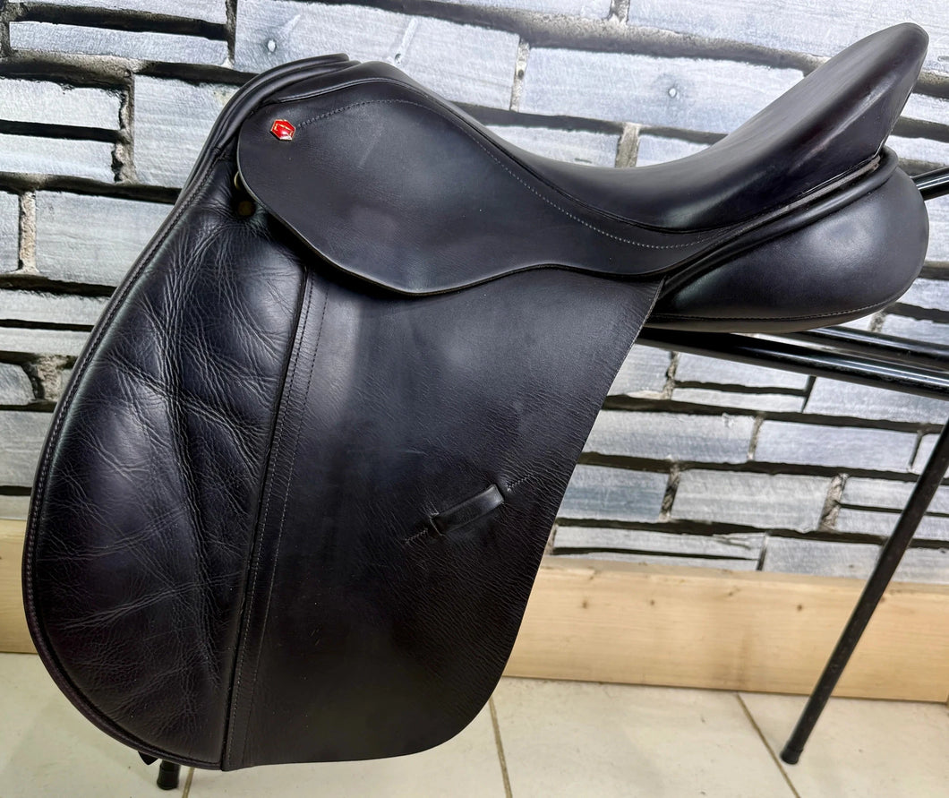 17 1/2” Wide Albion K2 GP/VSD Saddle - Brown