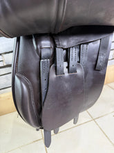 Load image into Gallery viewer, 17 1/2” Wide Albion K2 GP/VSD Saddle - Brown