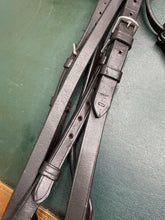 Load image into Gallery viewer, Morris &amp; Nolan Hunter Snaffle Bridle - Black -Cob Size/Suit TB- English Leather