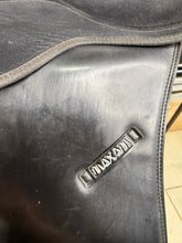 Load image into Gallery viewer, 16 1/2” XW Thorowgood Maxam Cob GP Saddle - Black
