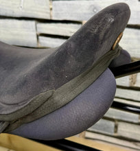 Load image into Gallery viewer, 16 1/2” XW Thorowgood Maxam Cob GP Saddle - Black