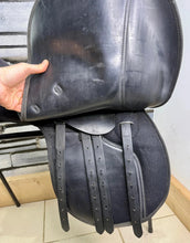Load image into Gallery viewer, 16 1/2” XW Thorowgood Maxam Cob GP Saddle - Black