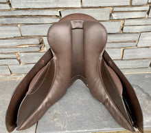 Load image into Gallery viewer, 16 1/2” Wide Symmonds Richmond VSD/GP Saddle - Brown