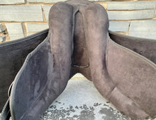Load image into Gallery viewer, 15” XW Synthetic Pony GP Saddle - Black - Extra Wide