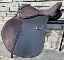 Load image into Gallery viewer, 16” XW Synthetic Pony/Cob GP Saddle -Black- Equestrian Horse
