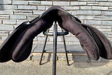 Load image into Gallery viewer, 16” XW Synthetic Pony/Cob GP Saddle -Black- Equestrian Horse